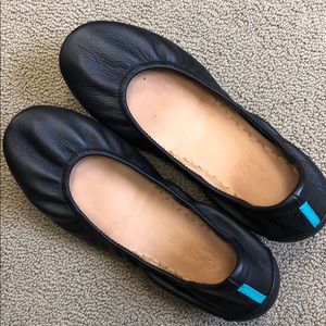 Size 7 black Tiek’s